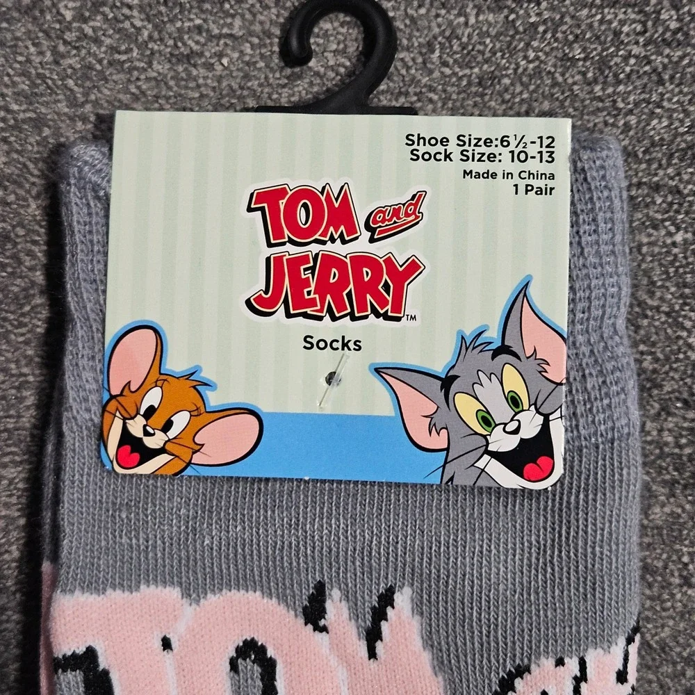 Tom and Jerry Mens Crew Socks Gray Pink Striped Cartoon Graphic Size 10-13 NEW